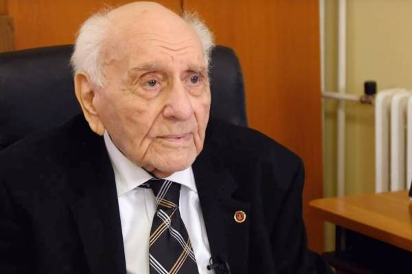 Gyász: Életének 102. évében elhunyt dr. Frischmann Edgár